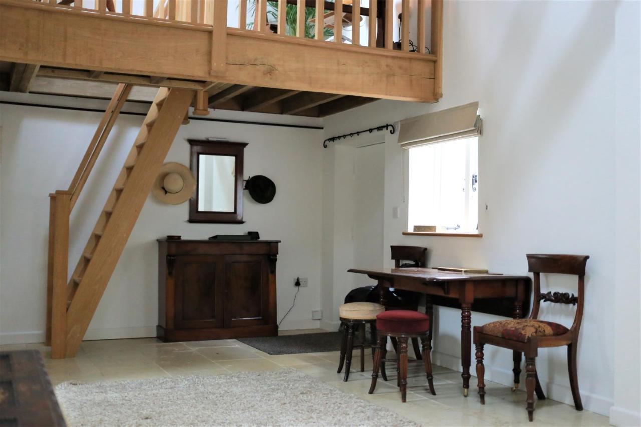 Baptist Cottage Cheverell Ngoại thất bức ảnh